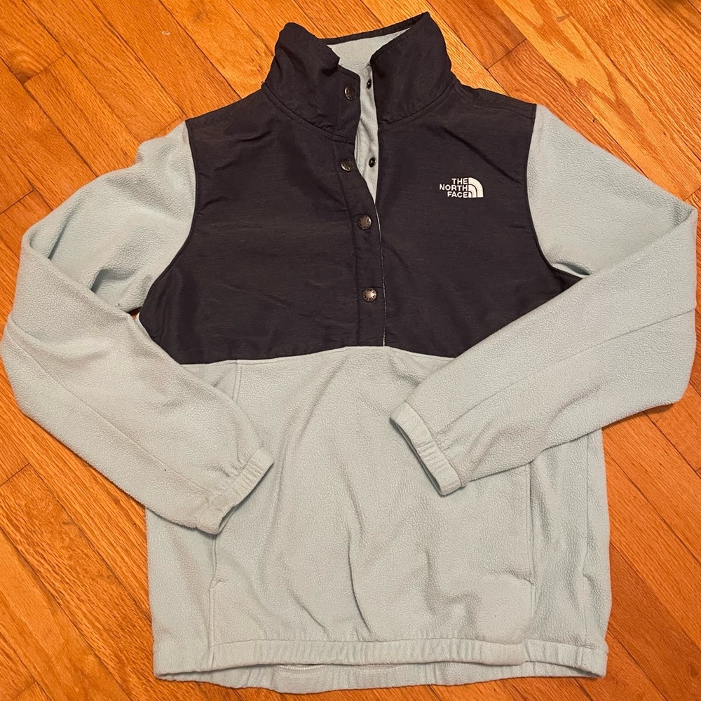 The North Face fleece with elastic bottom. Dark/light teal.